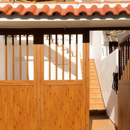 Live Caletillas Taunus Pool Дом отдыха Канделария