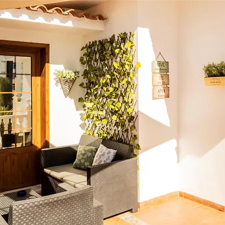 Дом отдыха Live Caletillas Taunus Pool *