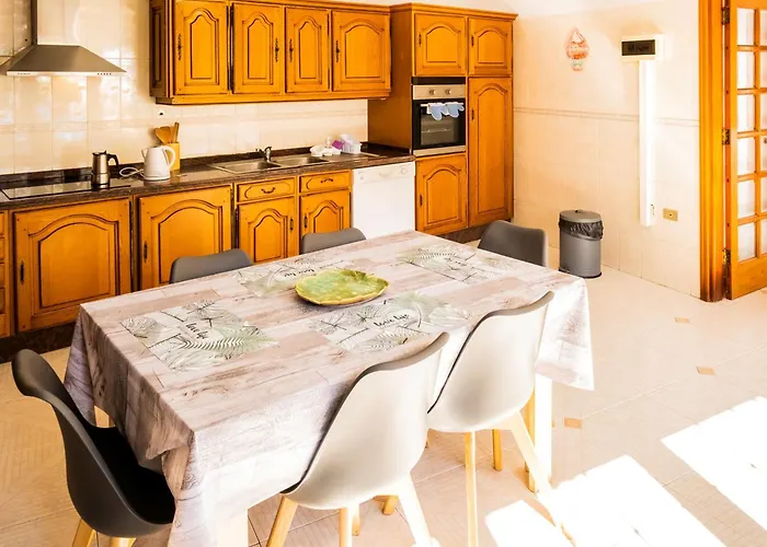 Semesterbostad Live Caletillas Taunus Pool